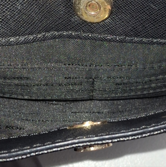 Michael Kors Jet Set Saffiano Leather Tote - Picture 4 of 6